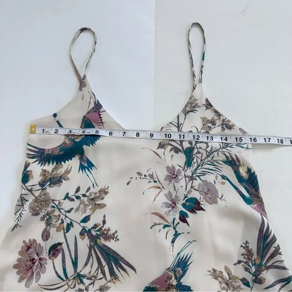 Honey Punch Spring Cream Floral High Low Dress with side Pockets - Picture 7 of 11